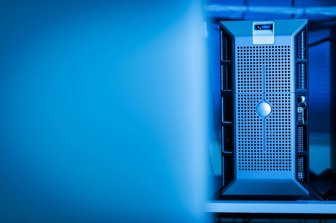 Network infrastructure inside a data centre